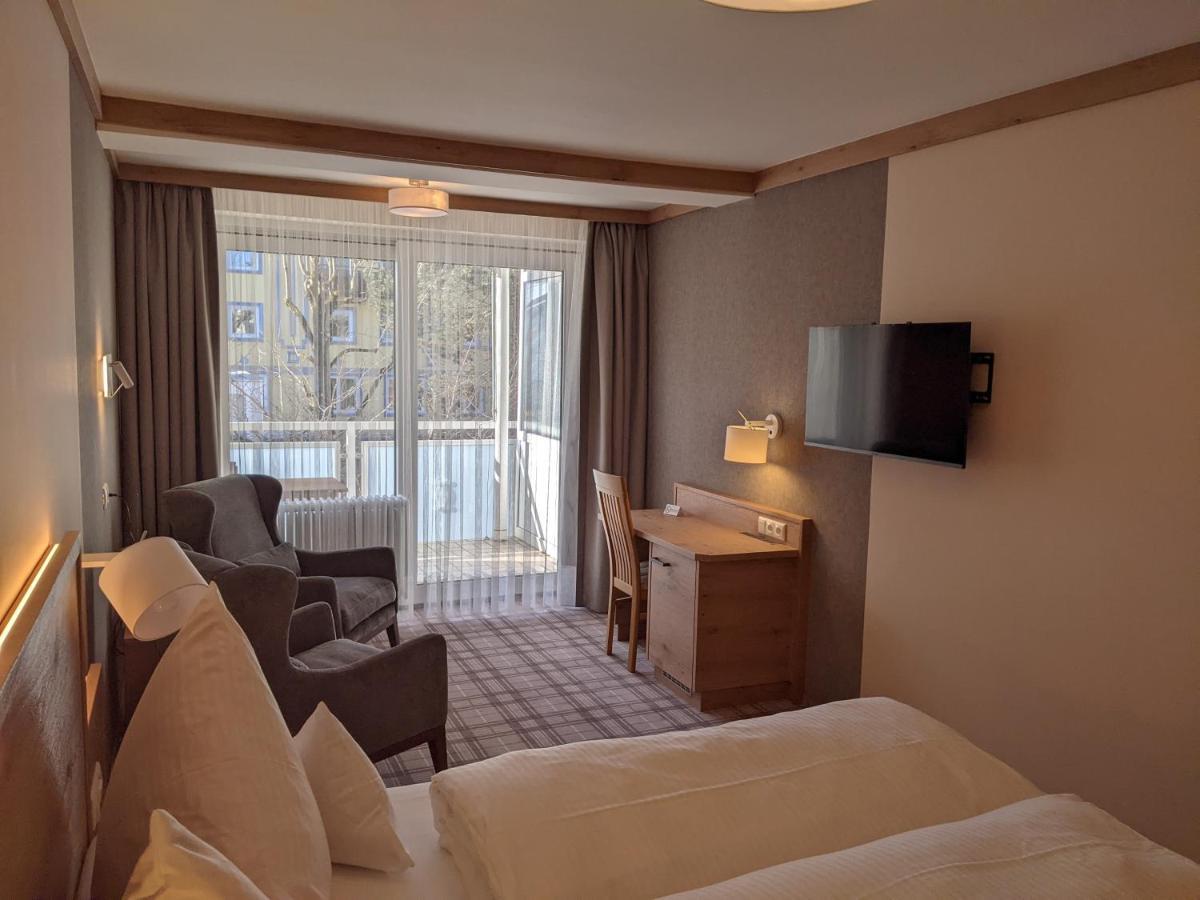 Hotel Germania บาดวือริสโฮเฟิน ภายนอก รูปภาพ