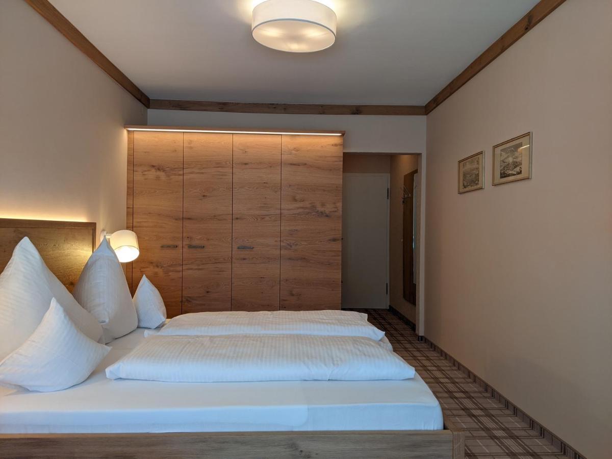 Hotel Germania บาดวือริสโฮเฟิน ภายนอก รูปภาพ