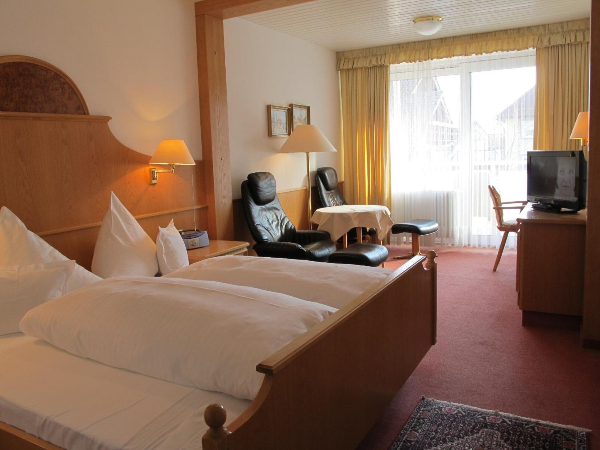 Hotel Germania บาดวือริสโฮเฟิน ภายนอก รูปภาพ