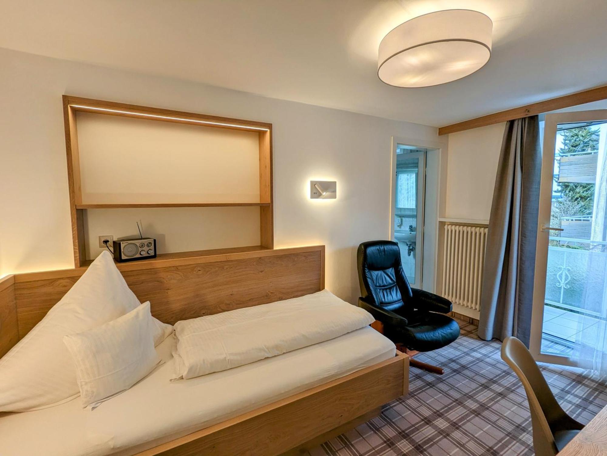 Hotel Germania บาดวือริสโฮเฟิน ภายนอก รูปภาพ