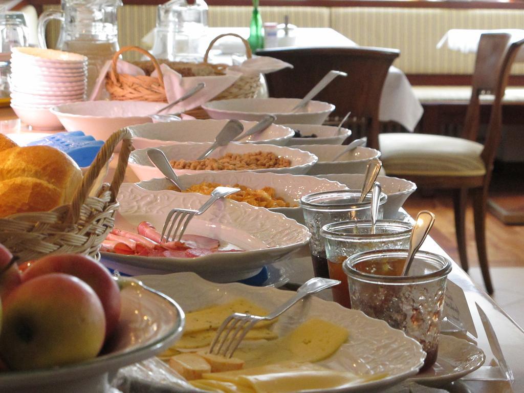 Hotel Germania บาดวือริสโฮเฟิน ภายนอก รูปภาพ